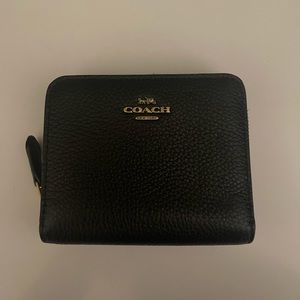Coach Small Billfold Wallet